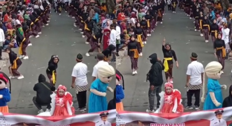 Joget Pargoy di Karnaval Probolinggo, Malah Panen Cibiran Warganet