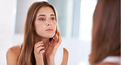 Jangan Sepelekan, Ini 4 Bahaya akibat Salah Pilih Facial Wash