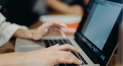 5 Keuntungan Melanjutkan Pendidikan Kuliah S2, Penting bagi Karier!