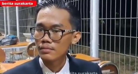 Ekspresi Penggugat Usia Capres-Cawapres, Almas Tsaqibbirru saat Ditanya Mengingatkan Netizen sama Sosok Ini