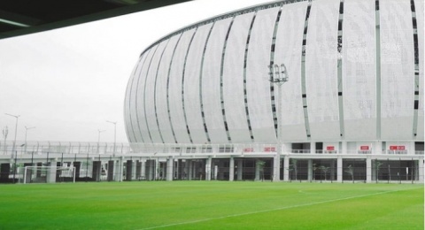 Viral Rumput JIS Kondisinya Memprihatinkan, Erick Thohir Kena Sindir