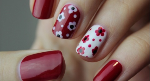 Biar Kuku Makin Cantik, yuk Bikin Nail Art Keren Pakai Cara Ini!