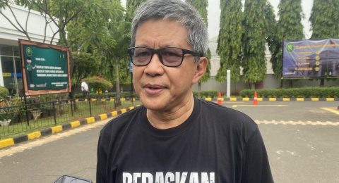 Rocky Gerung Sebut Pertemuan Surya Paloh dengan Presiden Jadi Pertanda Jokowi Mulai Cemas