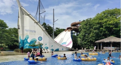 Bugis Waterpark, Berenang hingga Coba Beragam Wahana Seru di Kota Makassar