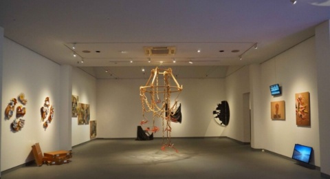 5 Rekomendasi Cafe Berkonsep Galeri Seni di Bandung, Artistik Banget!