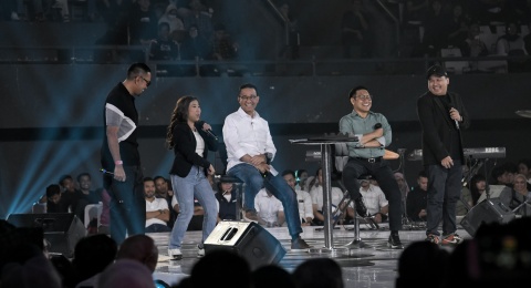 Langsung Depan Cak Imin, Kiky Saputri Sebut Anies Baswedan Tidak Jago Pilih Cawapres