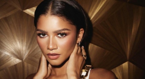 4 Teknik Makeup Look 'Cinnamon' yang Simpel dan Gampang Dicoba!