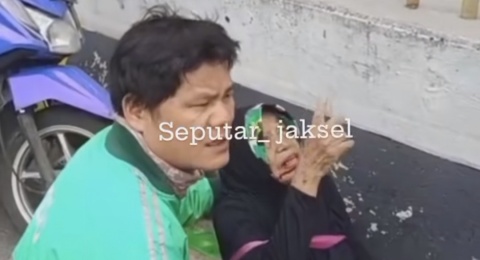 Viral Laka Lantas Karena Bendera Parpol, Ini Ada Aturan Pemasangannya Ya!