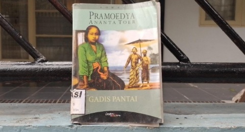 Resensi Novel Gadis Pantai, Feodalisme Jawa pada Masa Kolonial Belanda
