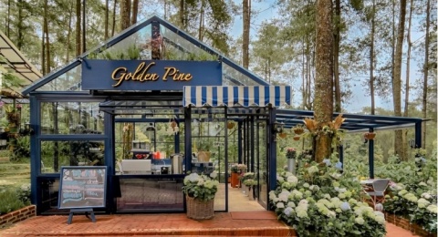 Golden Pine Orchid Forest, Tempat Ngeteh di Lembang dengan Nuansa Eropa