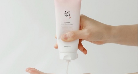 3 Rekomendasi Peeling Gel Angkat Sel Kulit Mati, Wajah Cerah dan Halus