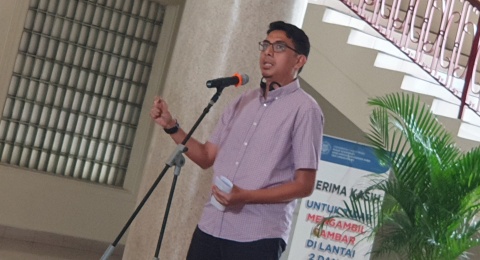 Prof. Zainal Arifin Mochtar: Menjaga Akal Sehat di Tengah Kemunduran Demokrasi