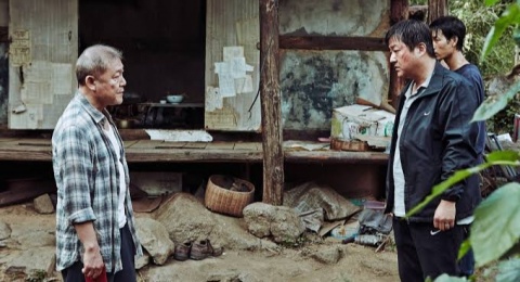 Review Film 'The Wailing', Kisah Wabah Misterius di Desa Terpencil