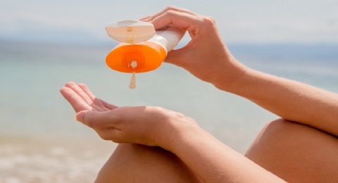 3 Rekomendasi Sunscreen Berukuran Jumbo, Awet dan Sangat Worth It!