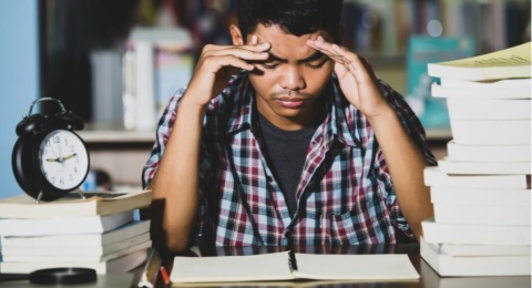 Sudah Baca Berkali-kali Tapi Tetap Lupa? Ganti Caramu Belajar dengan 6 Langkah Sistematis Ini