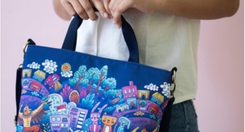 3 Rekomendasi Online Shop Tote Bag Stylish untuk Kuliah, Bisa Muat Laptop