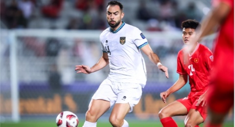 Bermain di Kandang, Waktunya Jordi Amat Hapus Kenangan Buruk saat Bersua Irak!