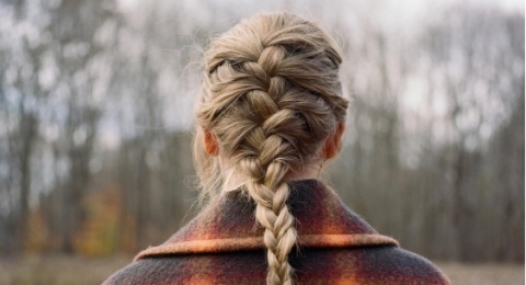 Makna Lagu Champagne Problem Taylor Swift: Ketika Keberuntungan Berujung Keputusan Menyakitkan