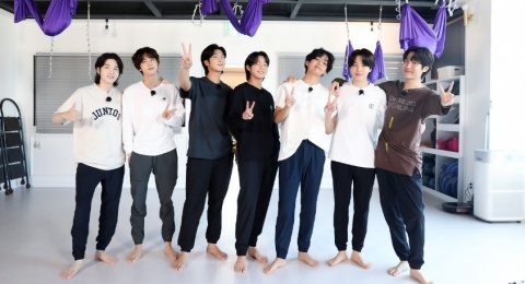 BTS: Pengaruhnya pada Kehidupan Fandom ARMY di Tengah Kontroversi