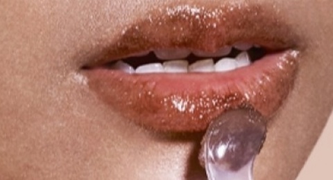 3 Rekomendasi Lip Scrub Brand Korea, Ampuh untuk Mencerahkan Bibir