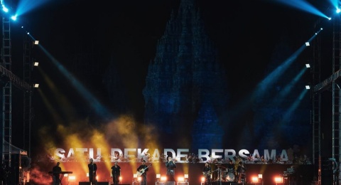 Satu Dekade Penuh Magis: Tulus, Gigi dan Dewa19 feat Virzha Guncang Panggung Prambanan Jazz Festival 2024!