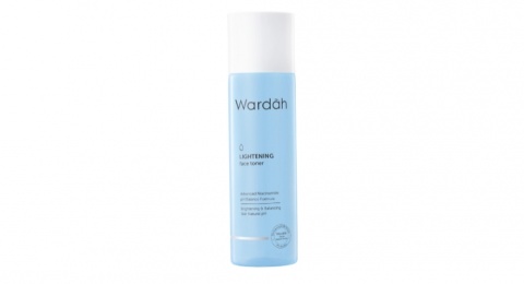 Wardah Lightening Face Toner, Produk Wajib kalau Mau Riasan Kamu Lebih Awet