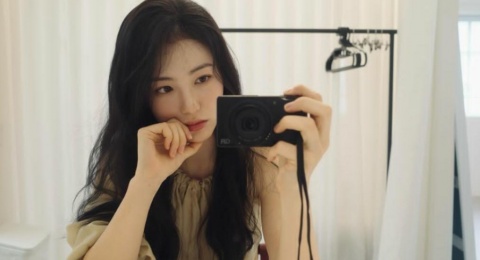 Effortlessly Chic! Ini 4 OOTD Terbaru Shin Ye Eun, Sederhana untuk Dicoba