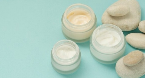Bye-Bye Kulit Kusam! 3 Pelembap Niacinamide untuk Pelajar Mulai Rp55 Ribu