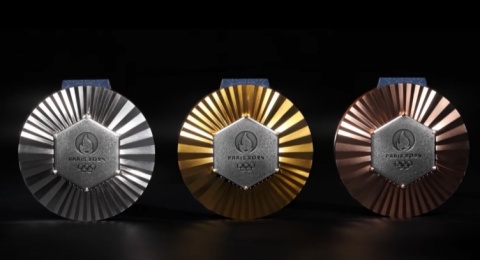 Bersejarah! Medali Olimpiade Paris 2024 Berisi 18 Gram Besi dari Menara Eiffel
