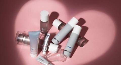 3 Produk Basic Skincare dari Skin Game, Serumnya Berwarna Pink!