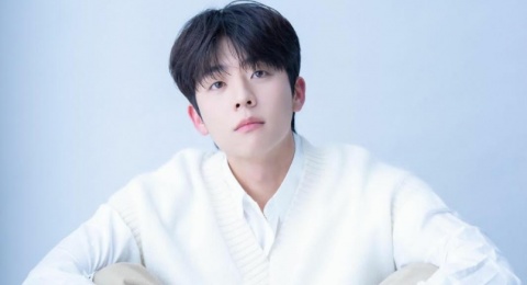 4 OOTD Kasual Chae Jong Hyeop, Jadi Ide Tampil Maco dan Keren Setiap Saat!
