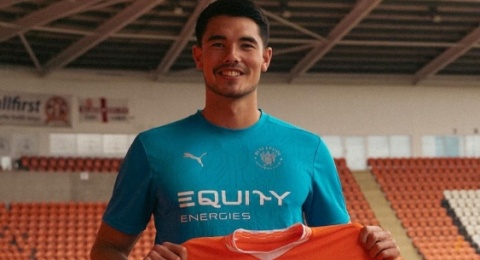 Pindah ke Blackpool FC, Elkan Baggott Harus Bersaing dengan 3 Nama Ini!
