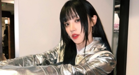 5 OOTD Hangout ala Yuqi (G)I-DLE, Auto Jadi Pusat Perhatian!