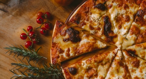 5 Tempat Makan Pizza di Bandung untuk Kumpul Bareng Teman