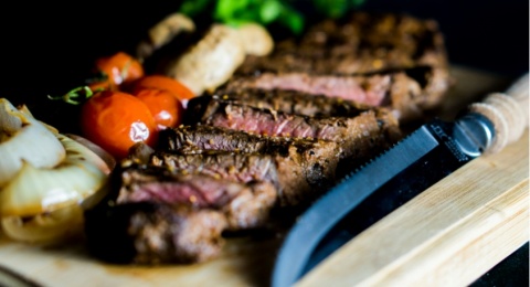 5 Rekomendasi Tempat Makan Steak di Bandung, Lezat dan Menggugah Selera