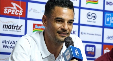 BRI Liga 1: Carlos Pena Waspadai Kejutan Persis Solo, Persija Jakarta Siap Tempur?