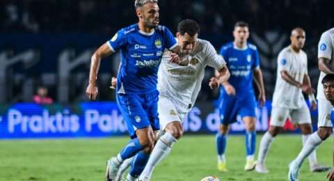 Maksimalkan Jeda Liga, Tyronne del Pino Yakin Persib Bandung Kembali Garang