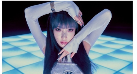 Lagu Chungha 'Algorithm': PDKT saat Jatuh Cinta Semudah Klik Instagram