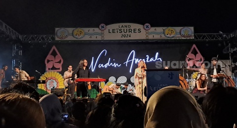 Kolaborasi Epik! Nadin Amizah dan Kunto Aji Bersanding dengan Gondrong Gunarto di Land of Leisures 2024