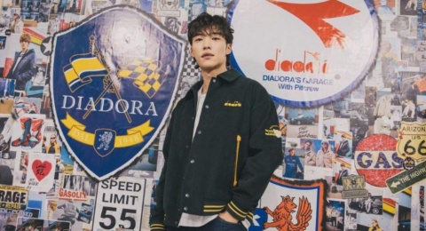 4 Inspirasi OOTD Manly ala Woo Do-hwan, Gaya Simpel Namun Memikat!