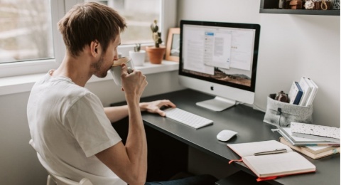 Remote Work: Kesempatan Meningkatkan Kualitas Hidup atau Sumber Stres Baru?