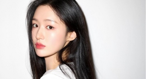 Sat Set, Ini 4 Gaya OOTD Kasual Simpel ala Jo Hye Joo yang Wajib Kamu Coba