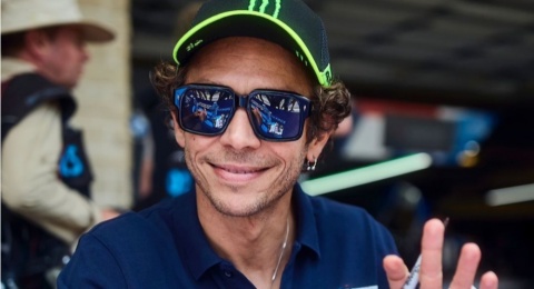 Valentino Rossi Tak Berhenti Nyinyir, Ini Tanggapan Marc Marquez dan Pecco Bagnaia