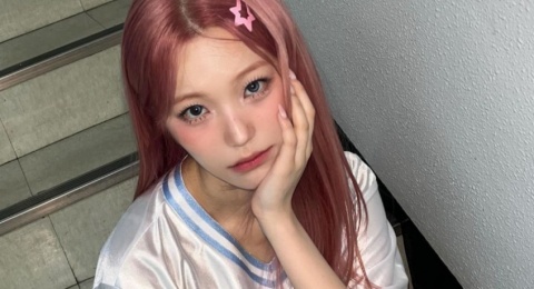 Cari Inspirasi Gaya? Intip 4 Mix and Match Outfit ala Baek Ji Heon fromis_9