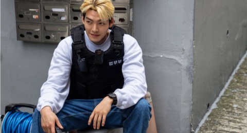 Selain 'Officer Black Belt', Ini 4 Film yang Dibintangi Kim Woo Bin