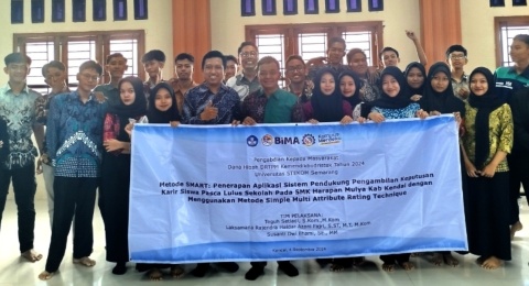 Universitas STEKOM Semarang Gali Rencana Karier Siswa melalui Aplikasi SKS
