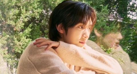 'Left Right Confusion' Youngjae TWS: Cinta yang Terkenang di Setiap Langkah