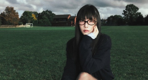 Taeyeon Ungkap Tak Ragu untuk Mencintai Lewat Lagu Terbaru 'Blue Eyes'