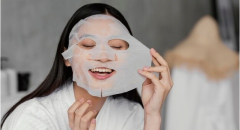 3 Rekomendasi Sheet Mask yang Mengandung Buah Alpukat, Ampuh Atasi Penuaan