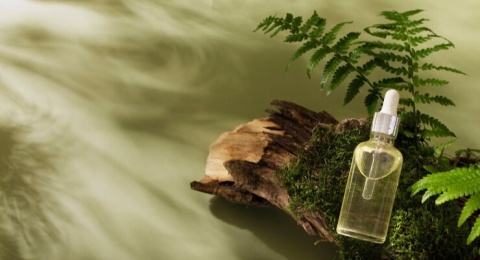3 Rekomendasi Serum Lokal yang Mengandung Mugwort, Ampuh Hempaskan Jerawat